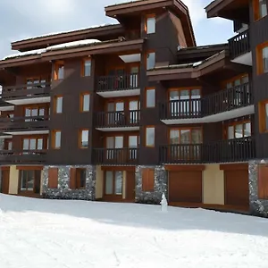 valmorel-studio-skis-aux-pieds.hotels-rhonealpes.com/